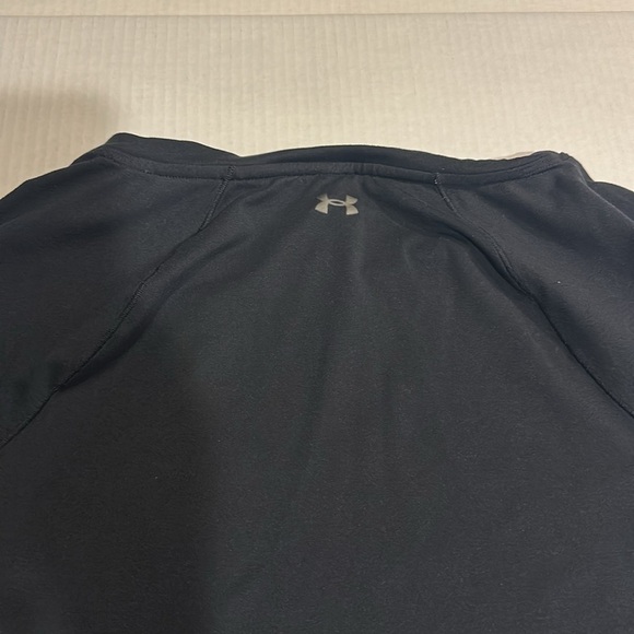Under Armour women’s fitted body long sleep with 2 front pockets black and grey - Picture 8 of 9